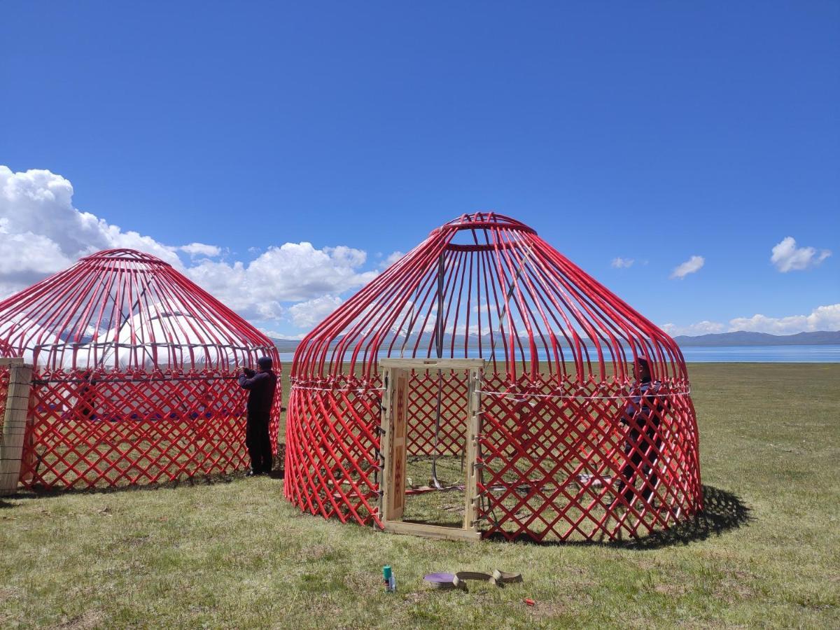 Yurt camp ALI-NUR at lake Song-Kol юрточный лагерь Али-Нур озеро Сон-Куль Сон-Куль Кыргызстан Нарын Kyrgyzstan Naryn Екстер'єр фото
