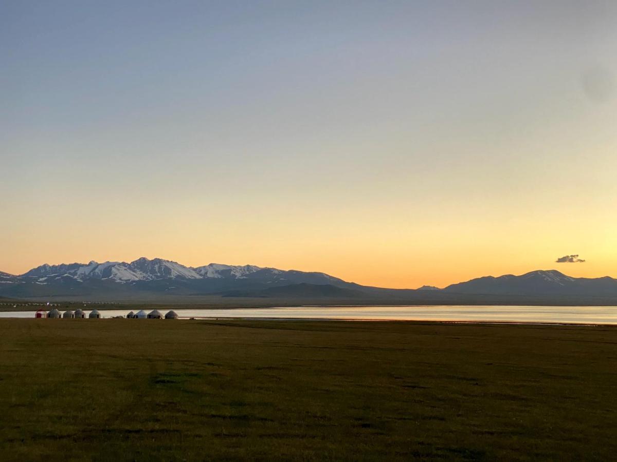 Yurt camp ALI-NUR at lake Song-Kol юрточный лагерь Али-Нур озеро Сон-Куль Сон-Куль Кыргызстан Нарын Kyrgyzstan Naryn Екстер'єр фото