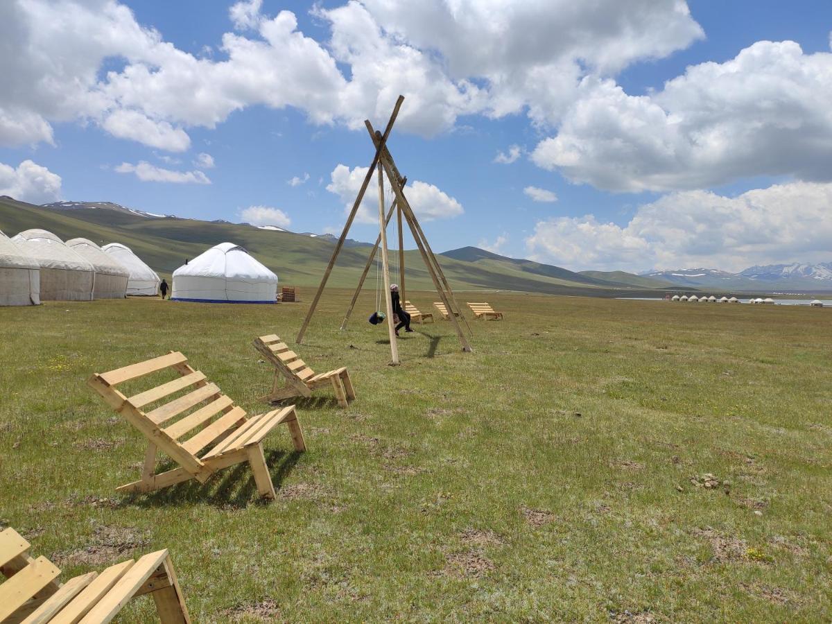 Yurt camp ALI-NUR at lake Song-Kol юрточный лагерь Али-Нур озеро Сон-Куль Сон-Куль Кыргызстан Нарын Kyrgyzstan Naryn Екстер'єр фото