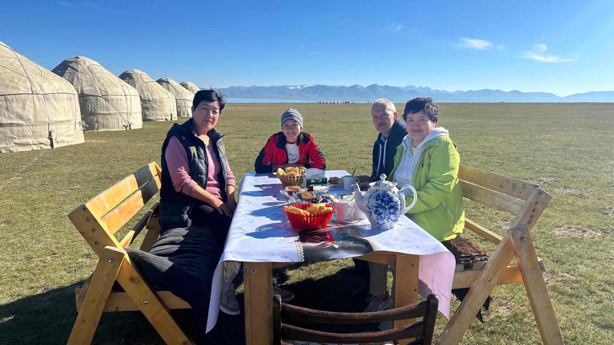 Yurt camp ALI-NUR at lake Song-Kol юрточный лагерь Али-Нур озеро Сон-Куль Сон-Куль Кыргызстан Нарын Kyrgyzstan Naryn Екстер'єр фото